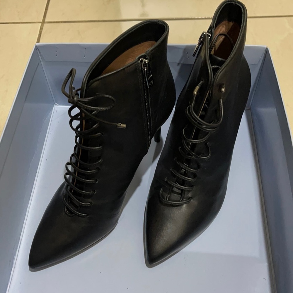 Antonio Melani black boots 8.5